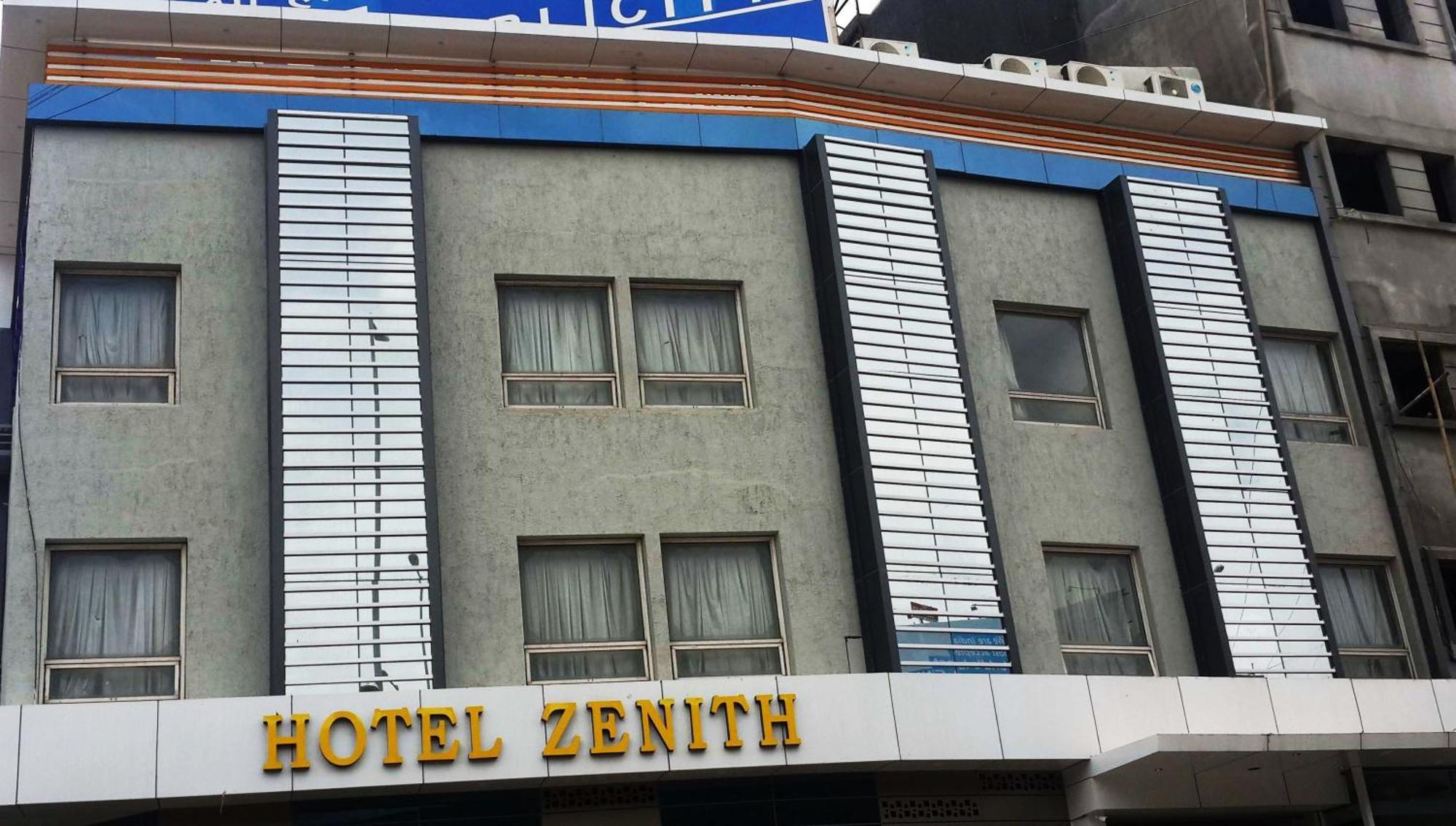Hotel Zenith Surat Exterior foto