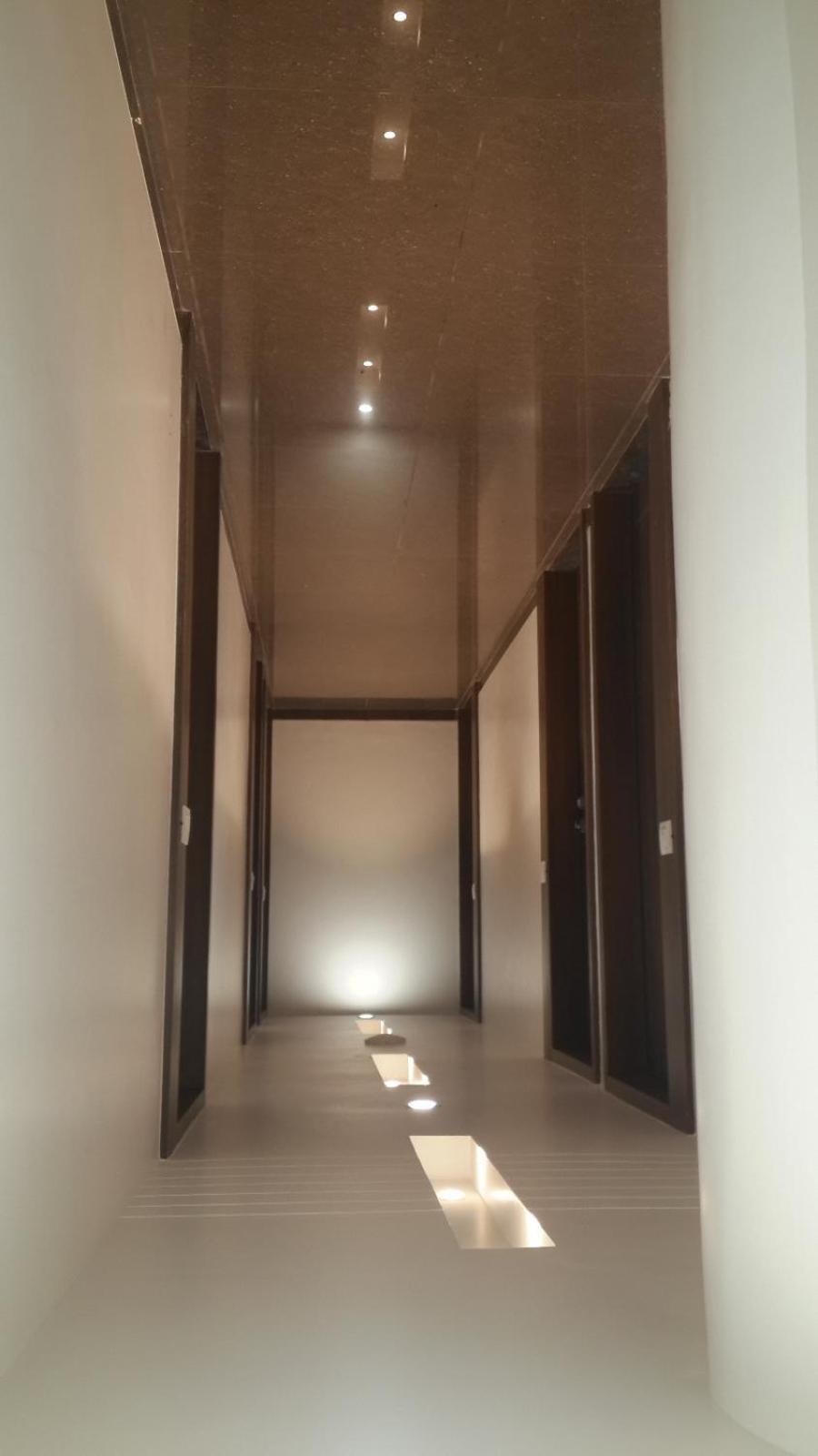 Hotel Zenith Surat Exterior foto